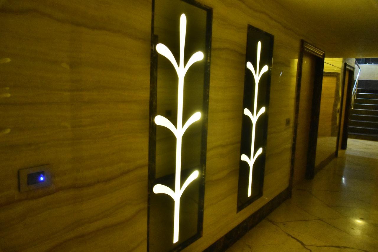 Hotel Deep Kanpur Exterior foto